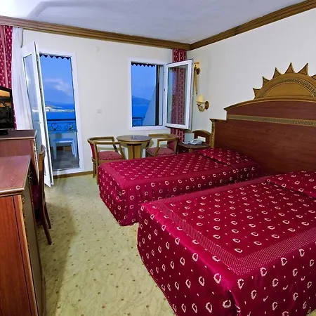 Grand Newport 4*