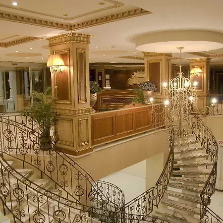 Grand Newport 4*