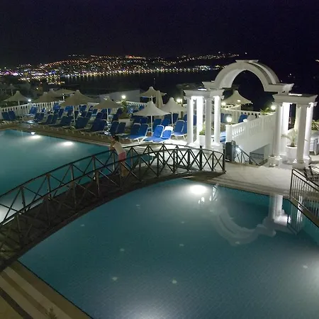 Grand Newport Hotel 4*